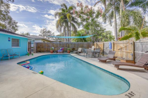 Largo Family Oasis Private Pool and Hot Tub!